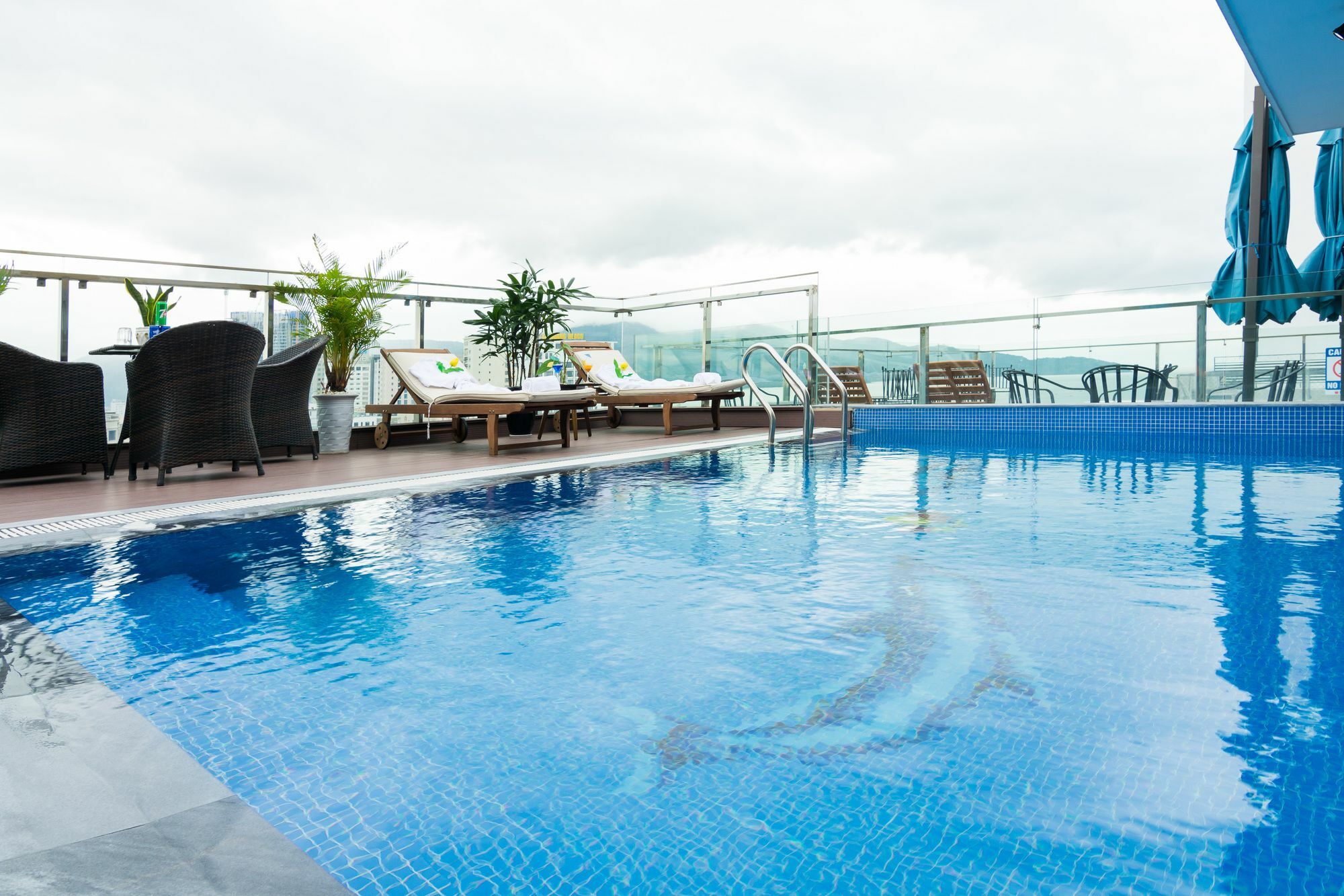 Dana Marina Boutique Hotel Дананг Екстериор снимка